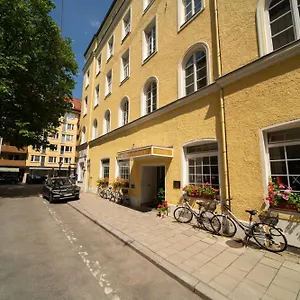 https://carlton-astoria.com-bavaria.com