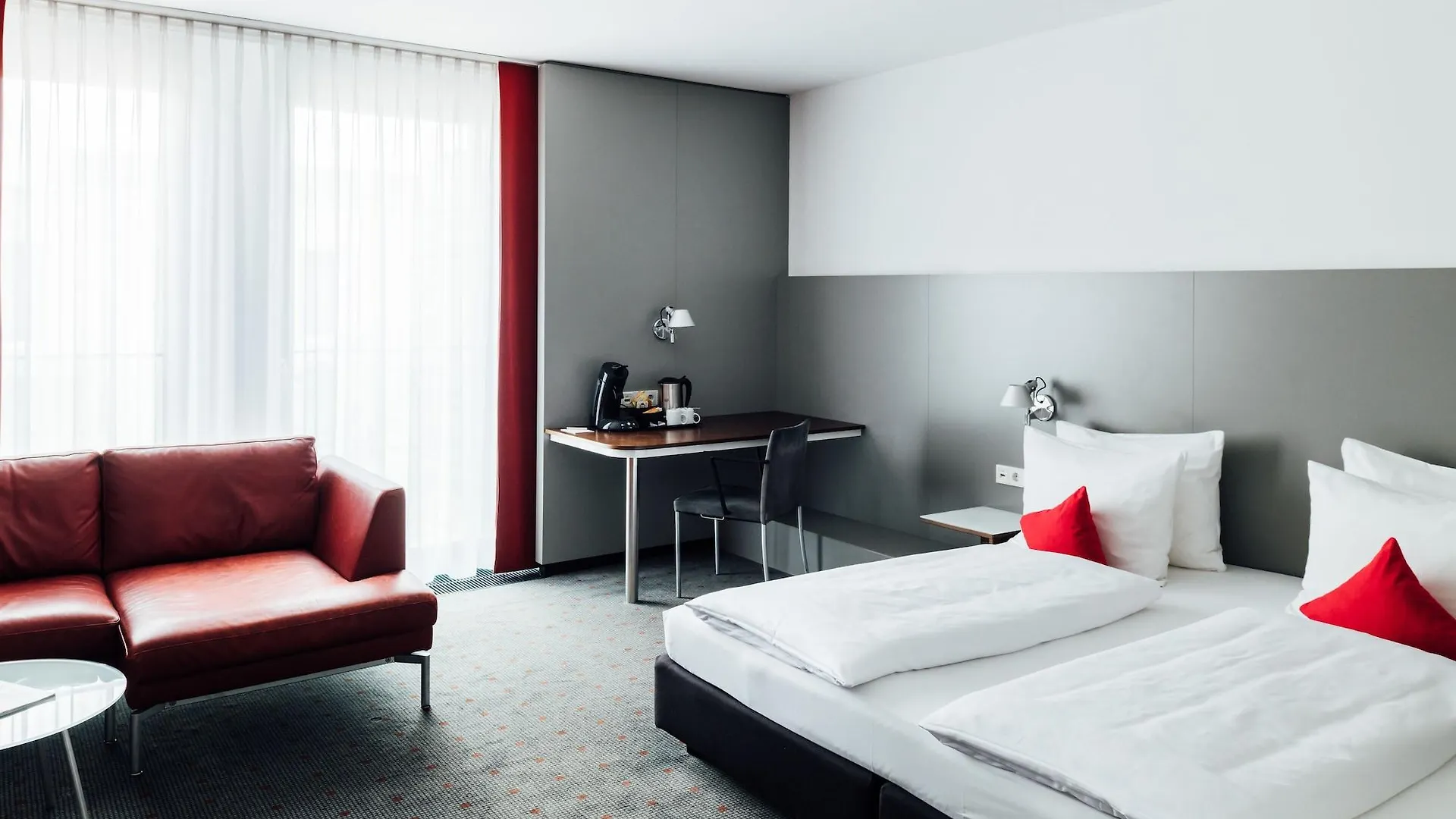 Vienna House Easy By Wyndham Stuttgart Hotel